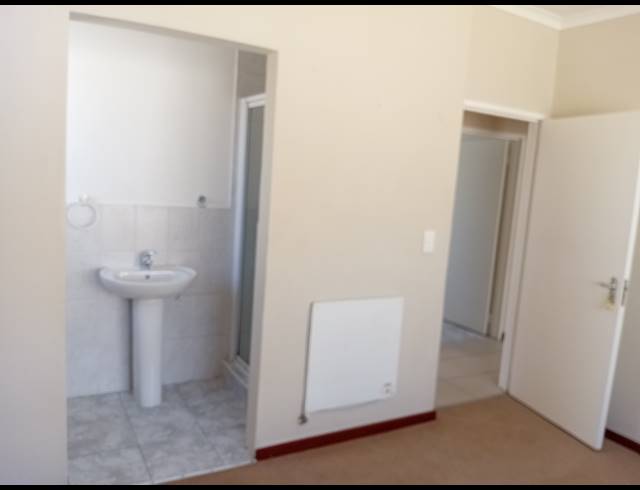 3 bed property to rent in KUILS RIVER